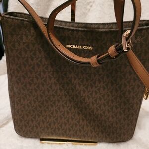 Michael Kors crossbody